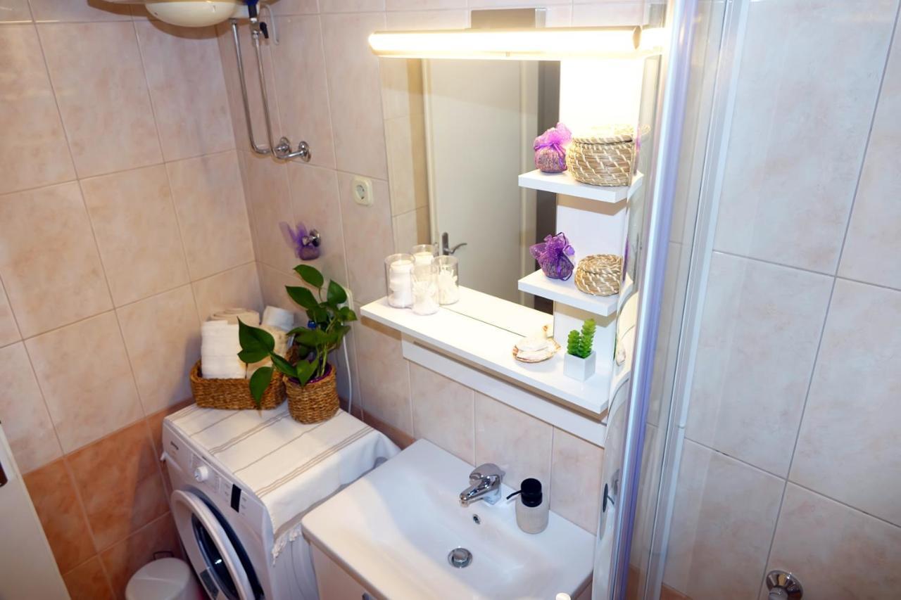 Two-Bedroom Apartment In The Centre Makarská Exteriér fotografie