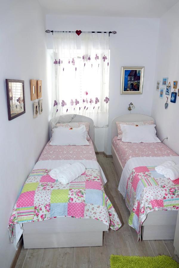 Two-Bedroom Apartment In The Centre Makarská Exteriér fotografie