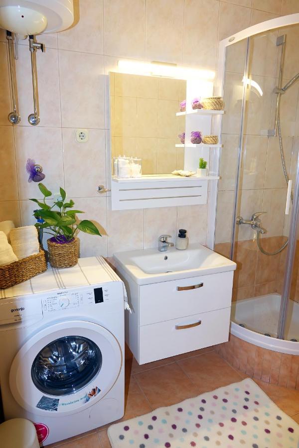 Two-Bedroom Apartment In The Centre Makarská Exteriér fotografie
