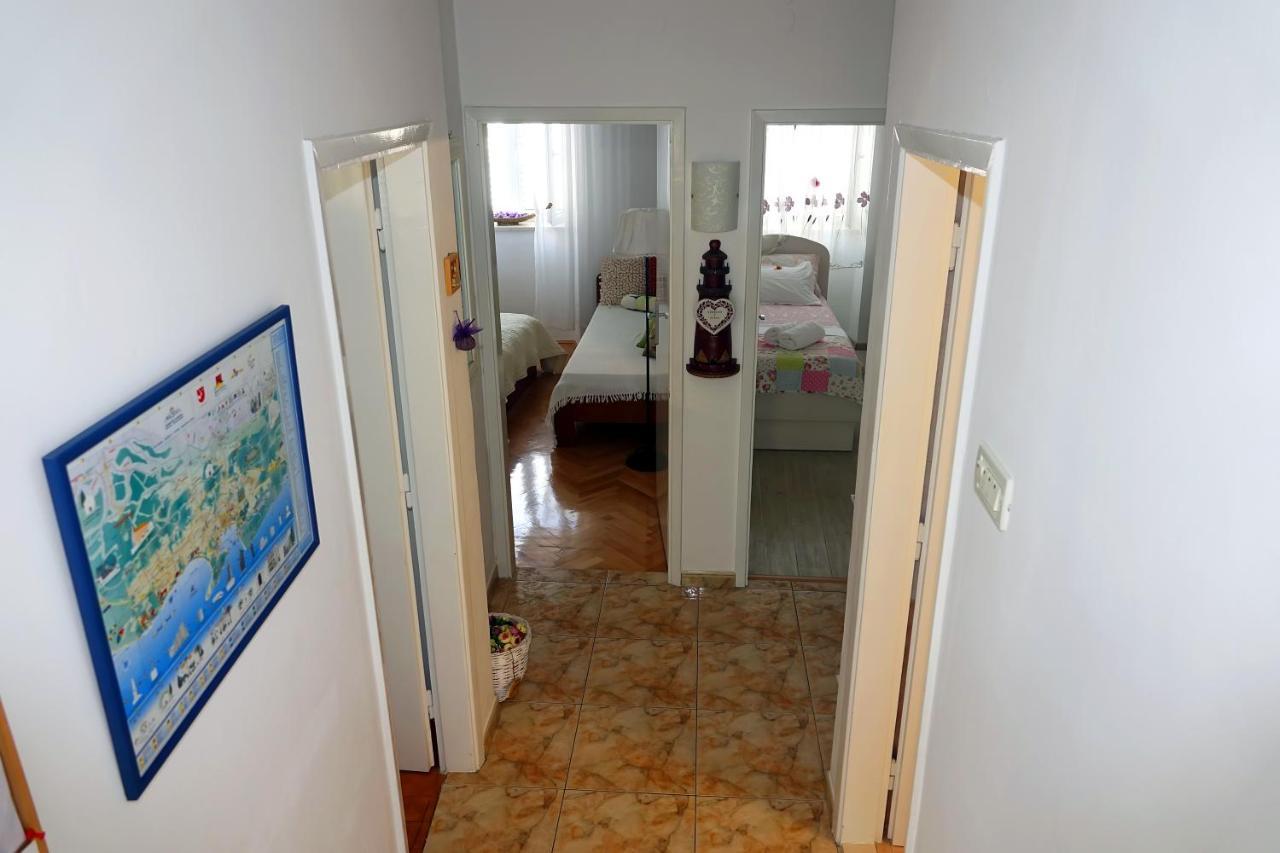 Two-Bedroom Apartment In The Centre Makarská Exteriér fotografie