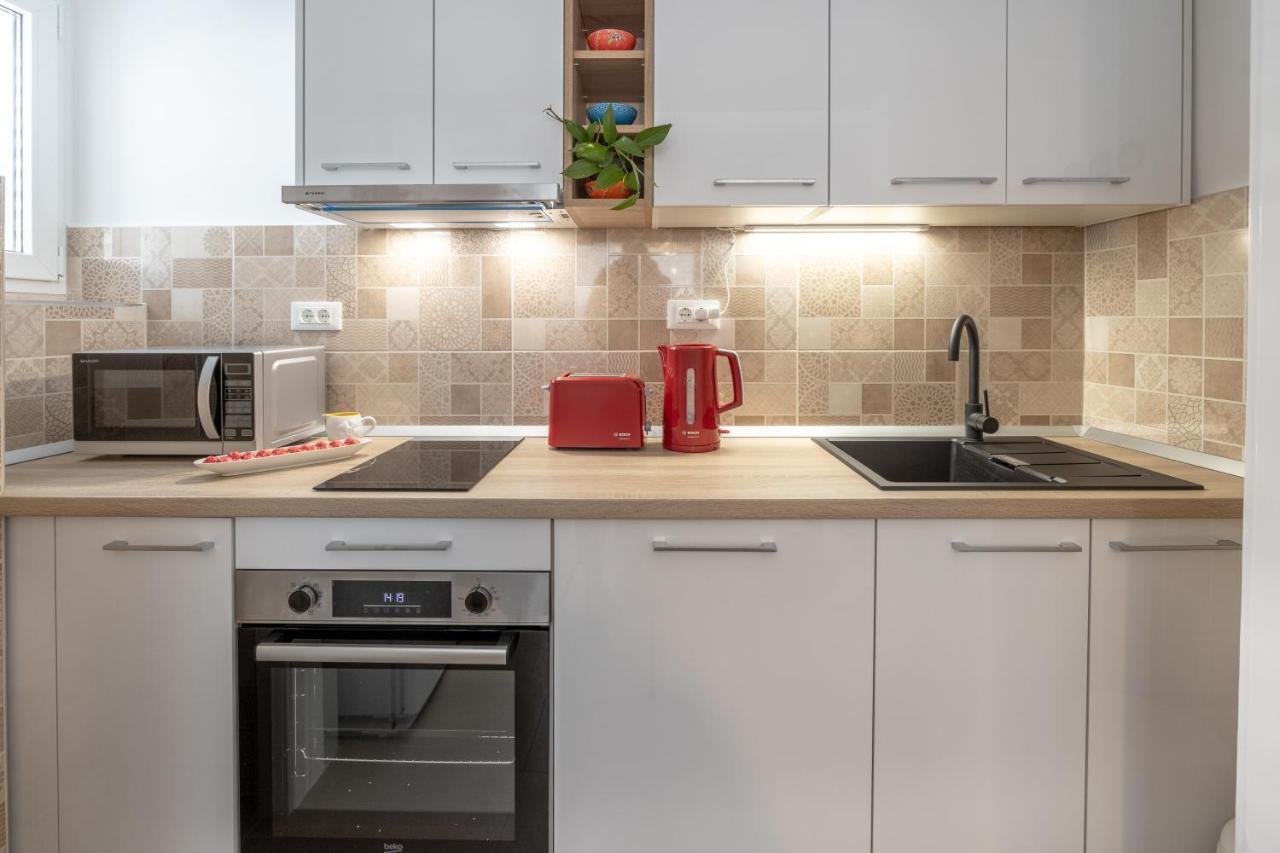 Two-Bedroom Apartment In The Centre Makarská Exteriér fotografie