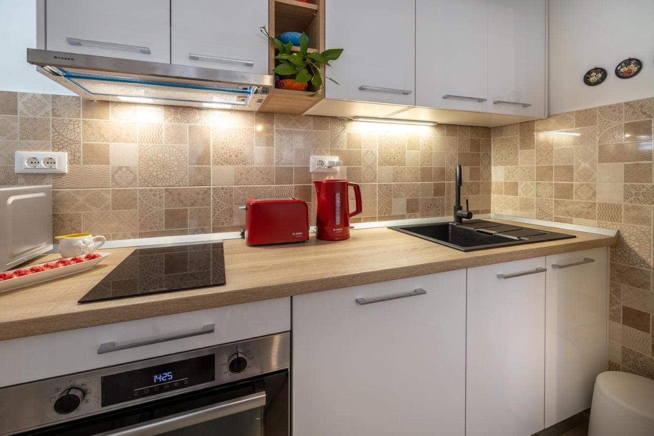 Two-Bedroom Apartment In The Centre Makarská Exteriér fotografie