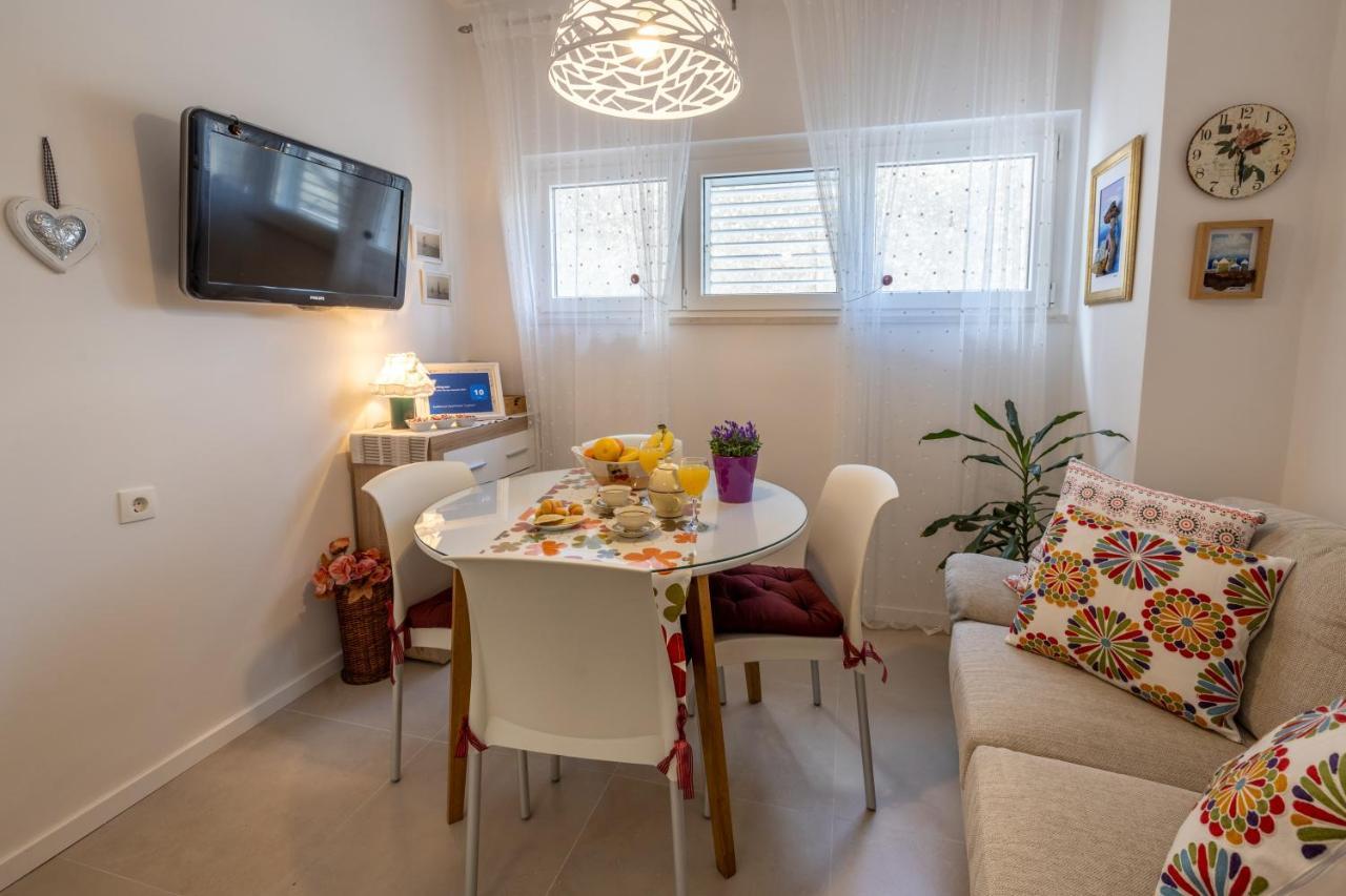 Two-Bedroom Apartment In The Centre Makarská Exteriér fotografie